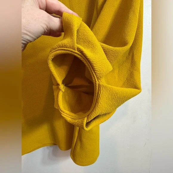 Green Envelope Los Angeles Top S - Picture 3 of 8